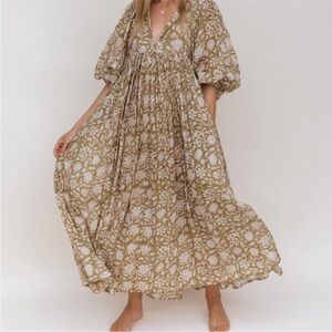 Elegant Floral Maxi Dress in Cream and Brown